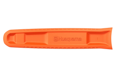 Chainsaw guide bar cover