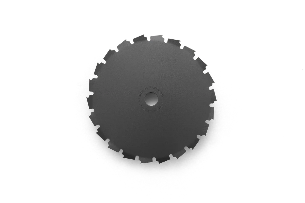 Saw Blade Scarlett
